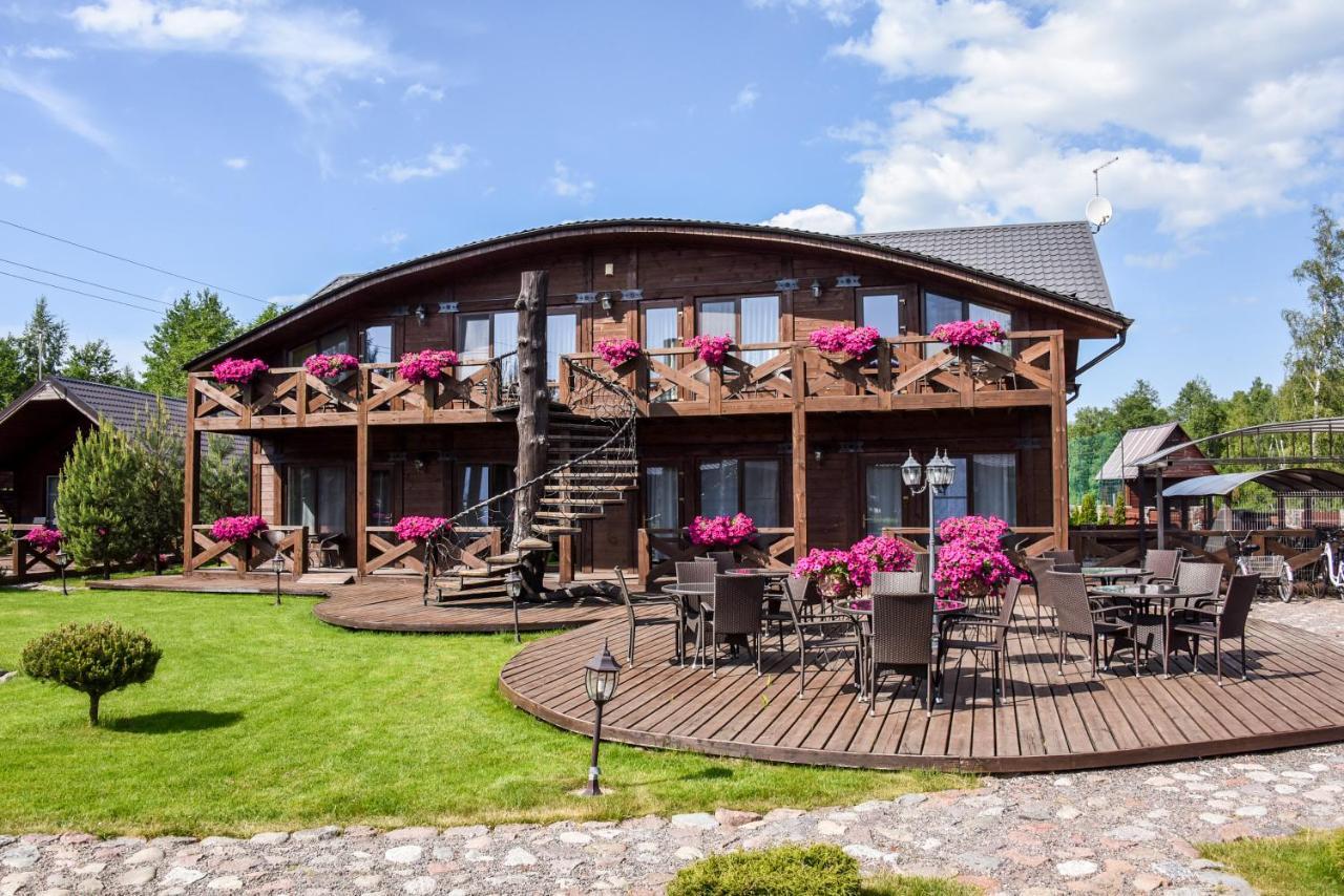 Pajurio Vingis Aparthotel Palanga Exterior photo
