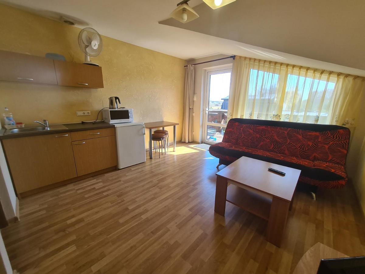 Pajurio Vingis Aparthotel Palanga Exterior photo